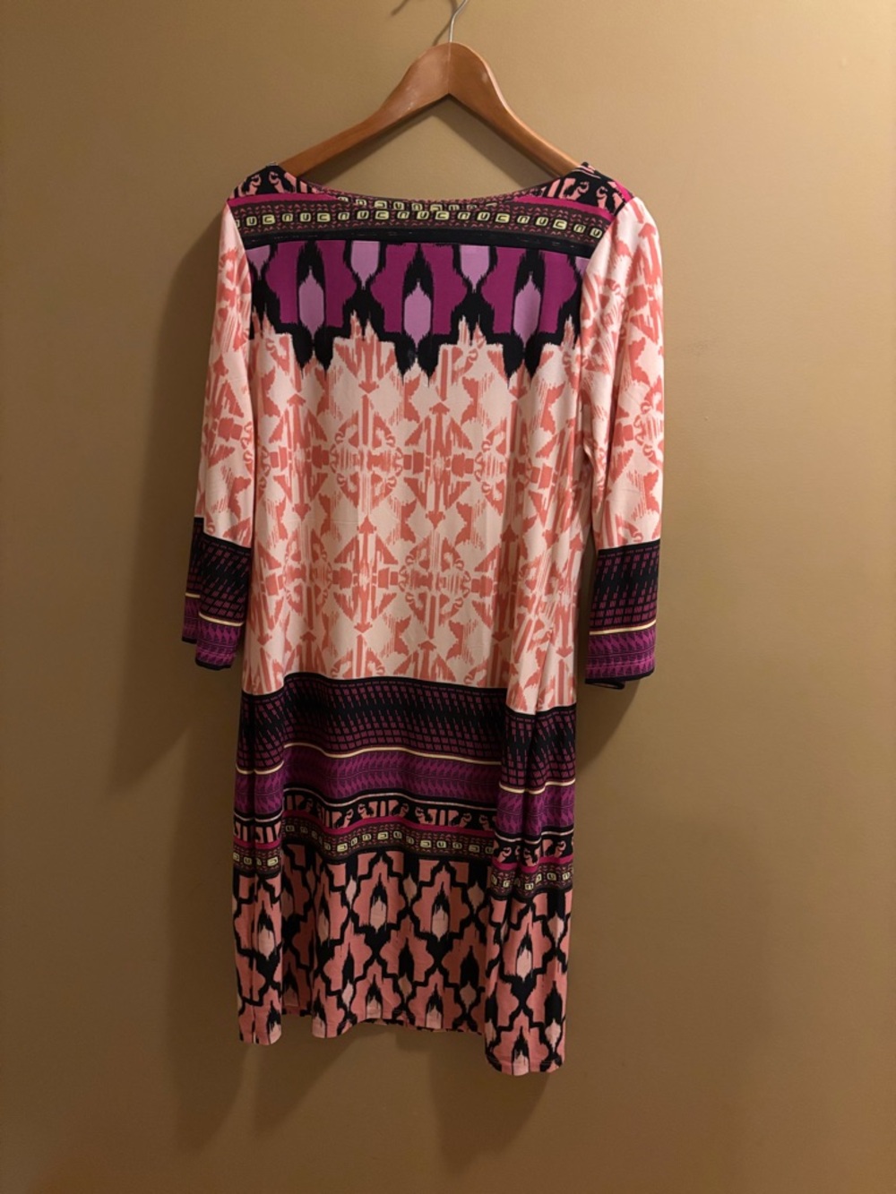 ⭐️⭐️Apt. 9 Pink and Purple Geometric Long Sleeve Shift Dress